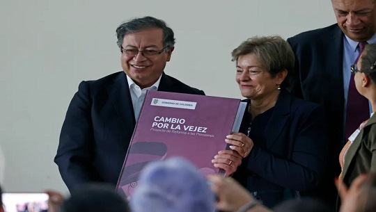 Importante victoria para Petro Congreso de Colombia aprueba su reforma pensional