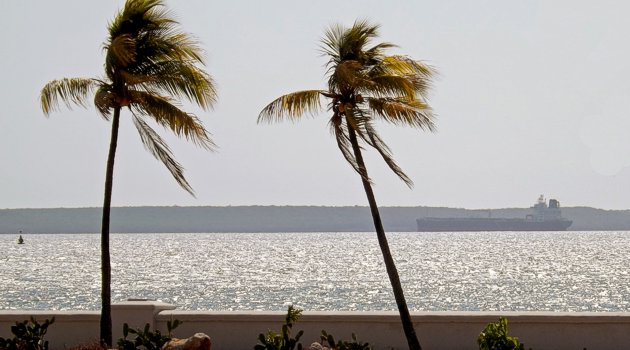 malecón y bahía de Cienfuegos foto igorra