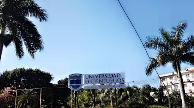 Universidad de Cienfuegos 1